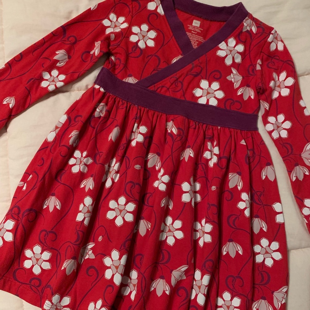 Tea Collection beautiful red long sleeve dress size 4 perfect for holiday party